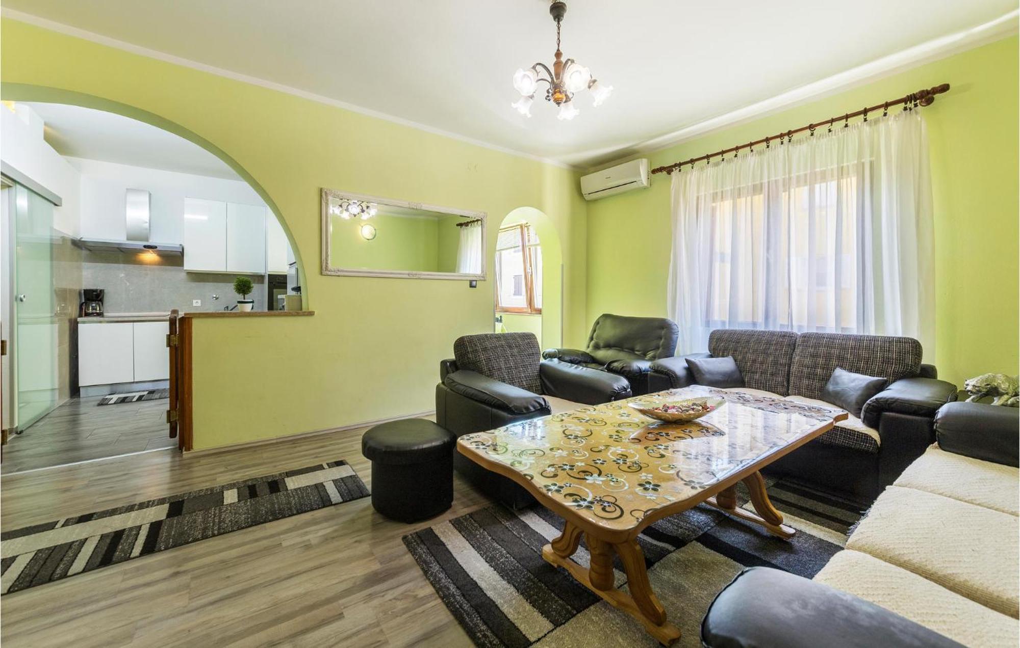 Stunning Apartment In Pula With Wifi Exterior photo